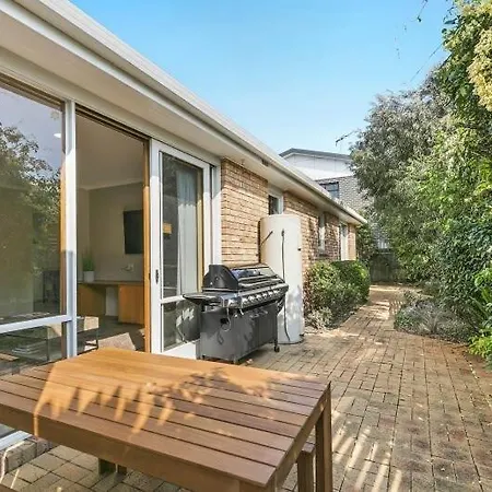 Boston Beach House Near Parks Shops And Beaches Torquay Exterior photo