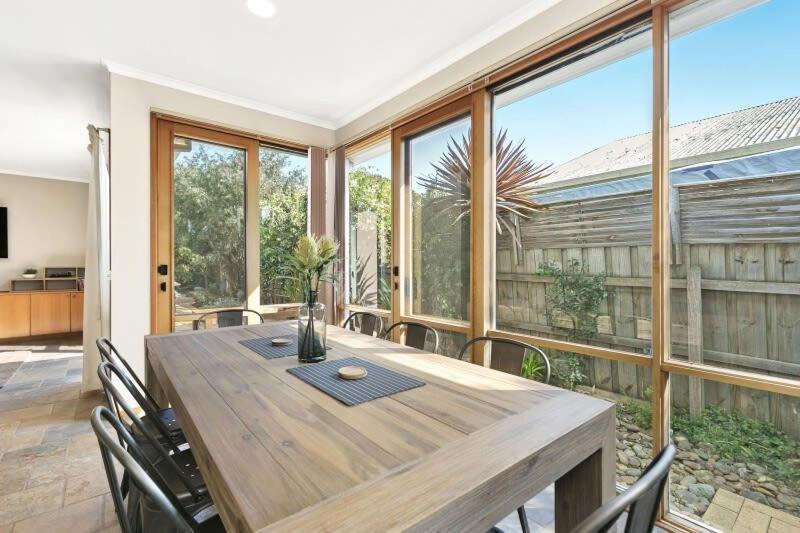 Boston House Near Parks Shops And Beaches Holiday home *